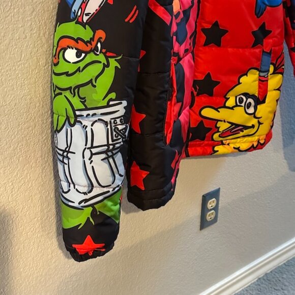 de Kryptic x Sesame Street Puffer Jacket XL NWOT - Sesame Workshop 2020 Big Bird - Picture 7 of 15